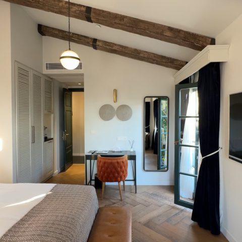 זאמרין בוטיק, זכרון יעקב